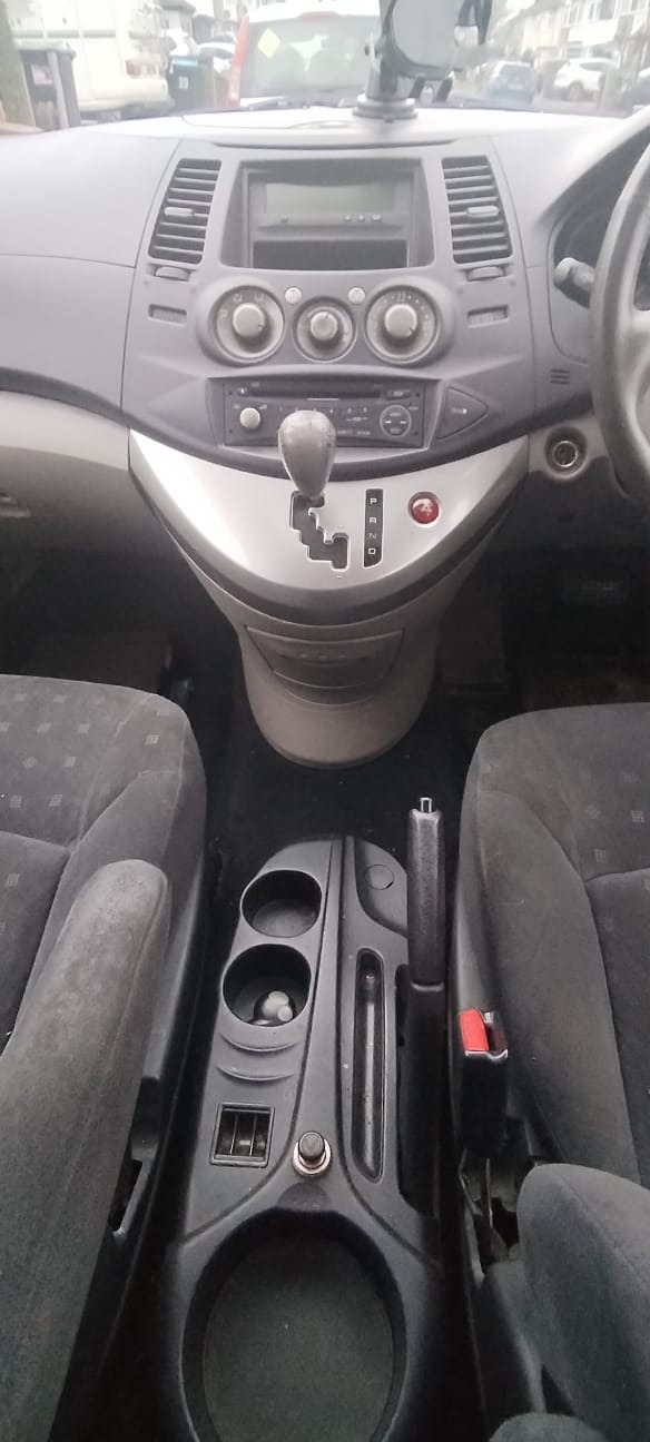 Used Mitsubishi Grandis 2004 for sale - 77490252: Photo 12