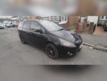 Used Mitsubishi Grandis 2004 for sale - 77490252: Photo