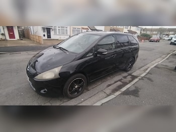 Used Mitsubishi Grandis 2004 for sale - 77490252: Photo