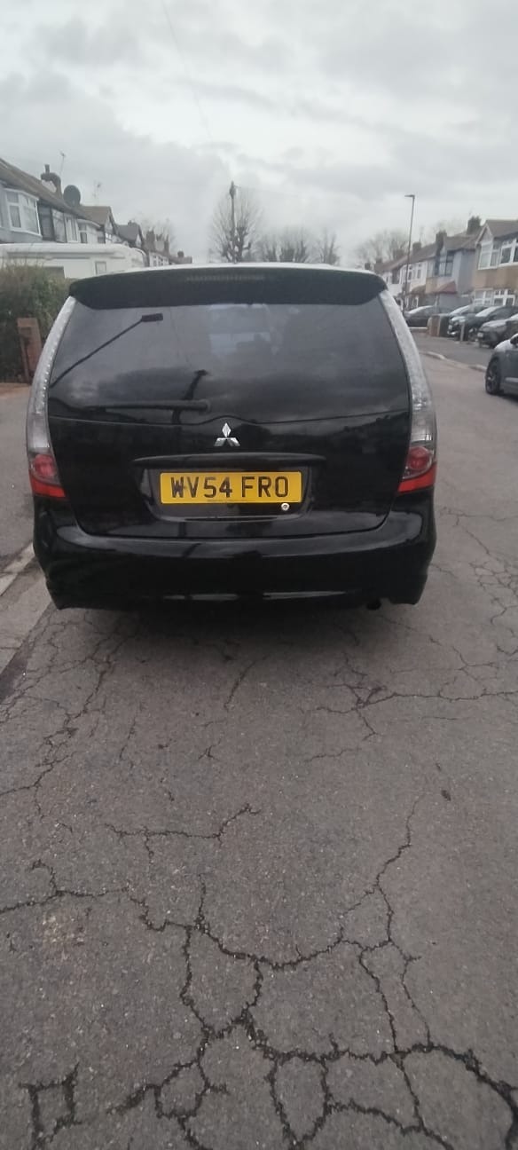 Used Mitsubishi Grandis 2004 for sale - 77490252: Photo 5