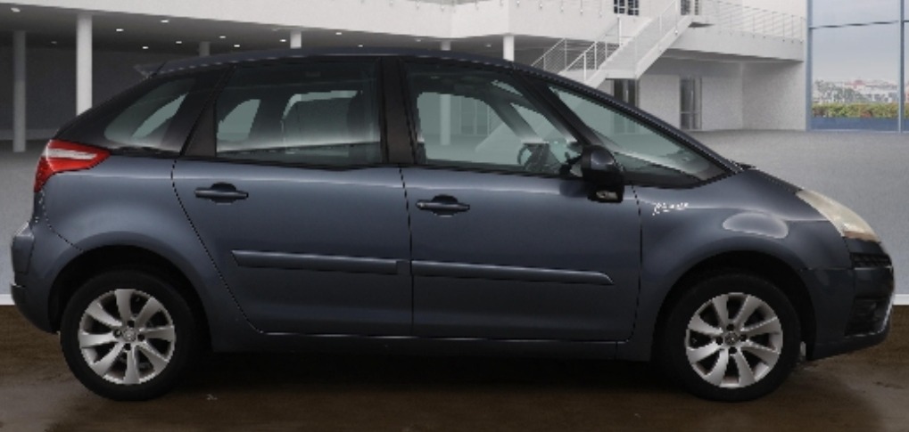 Used Citroen C4 Picasso 2008 for sale - 77304749: Photo 4