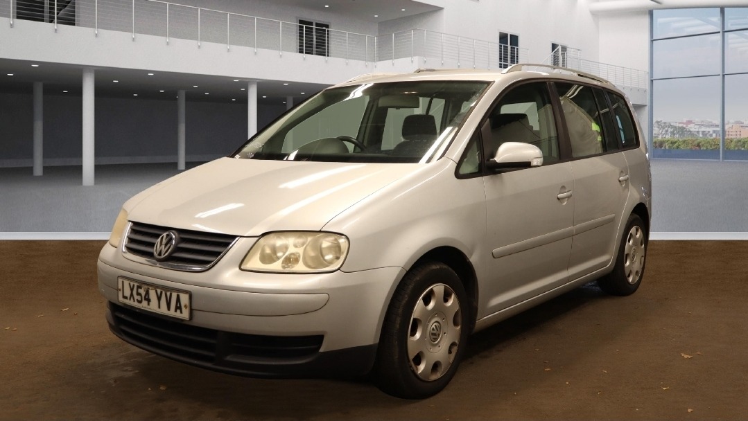 Used Volkswagen Touran 2004 for sale - 76408333: Photo 2