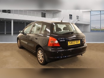Used Honda Civic 2002 for sale - 76208674: Photo 3