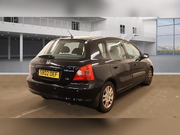 Used Honda Civic 2002 for sale - 76208674: Photo 4
