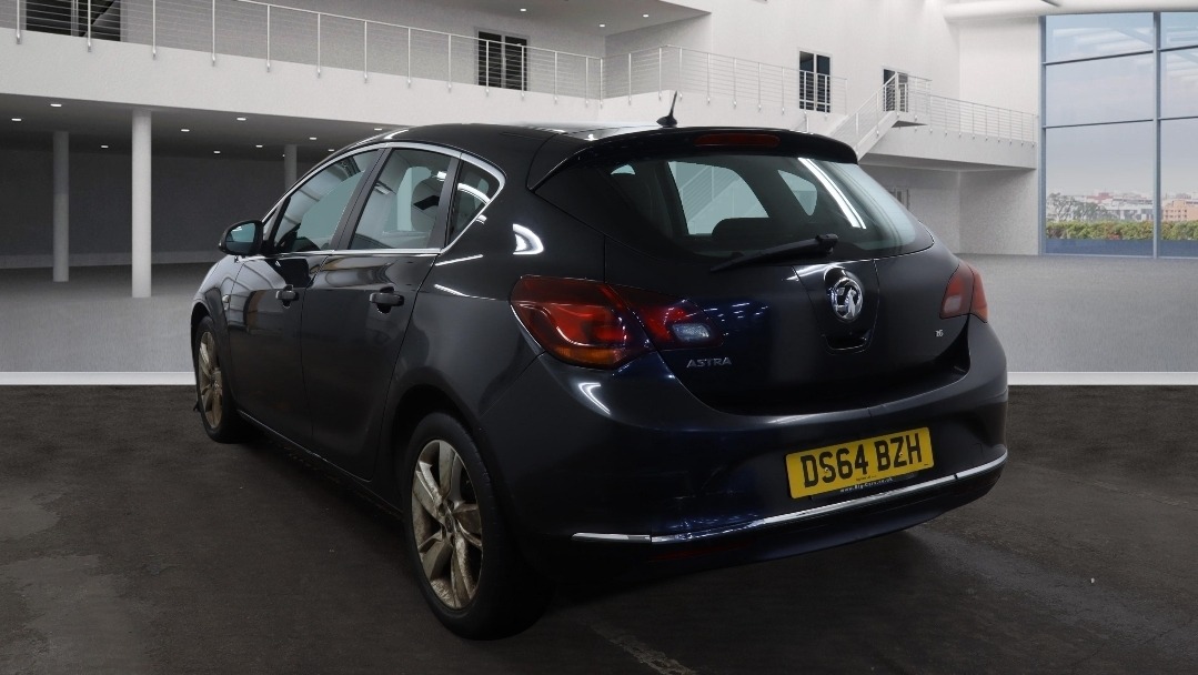 Used Vauxhall Astra 2014 for sale - 77410819: Photo 3