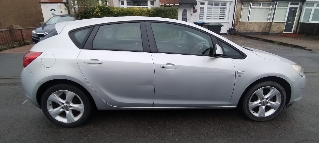 Used Vauxhall Astra 2011 for sale - 76971175: Photo 9