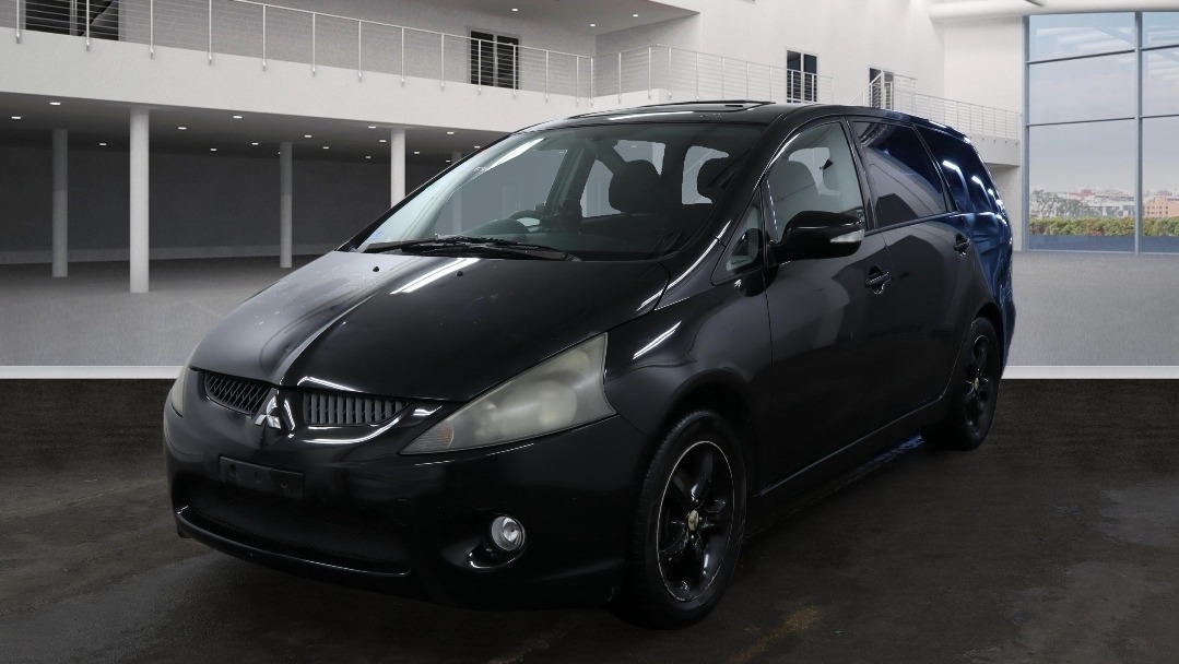 Used Mitsubishi Grandis 2004 for sale - 77410783: Photo 2