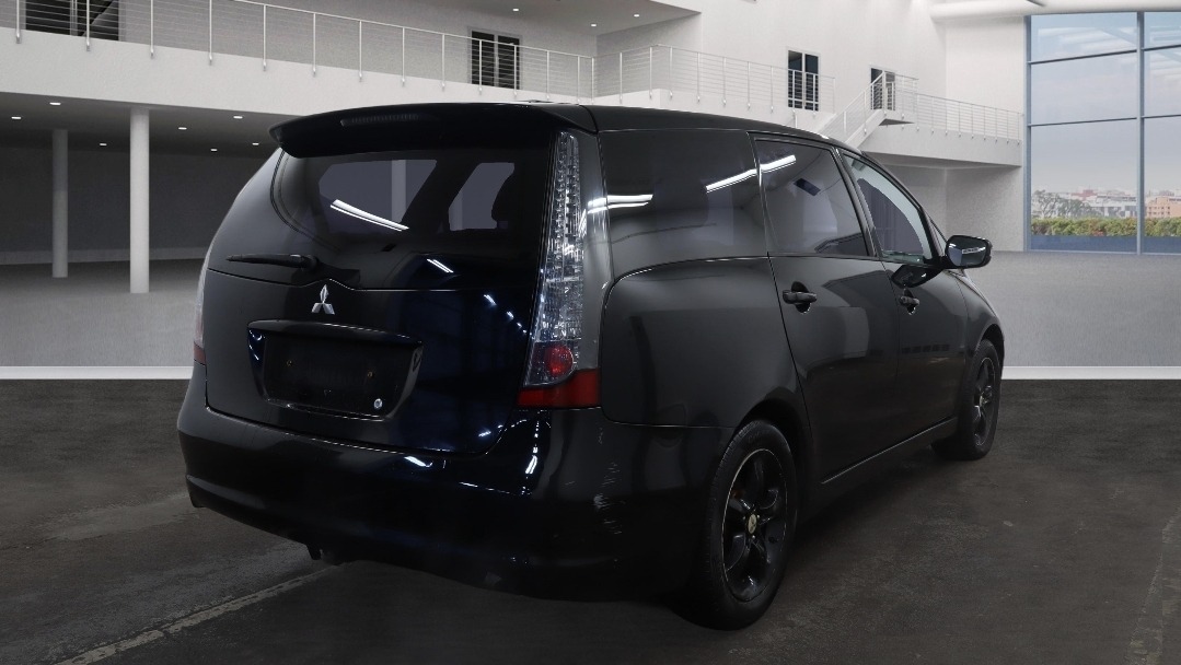 Used Mitsubishi Grandis 2004 for sale - 77410783: Photo 4