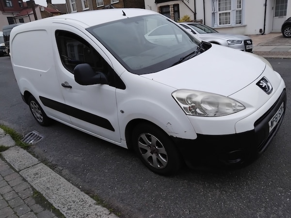 Used Peugeot Partner 2011 for sale - 76304597: Photo 3
