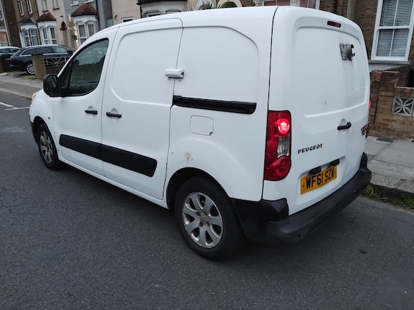 Used Peugeot Partner 2011 for sale - 76304597: Photo 5