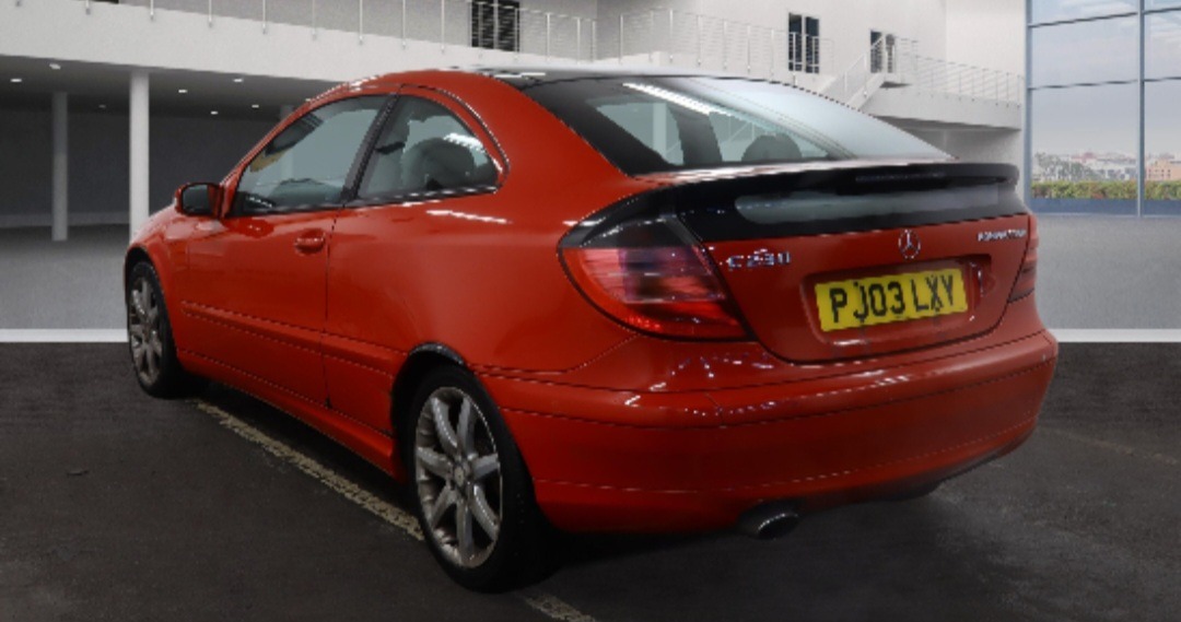 Used Mercedes-Benz C Class 2003 for sale - 77336887: Photo 4