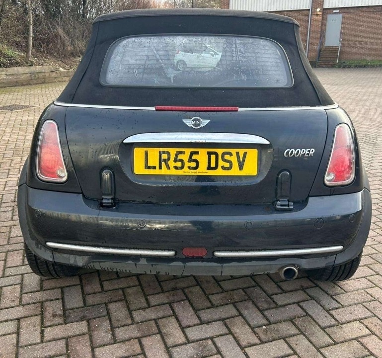Used MINI Convertible 2005 for sale - 77290017: Photo 3