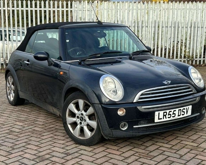 Used MINI Convertible 2005 for sale - 77290017: Photo 6