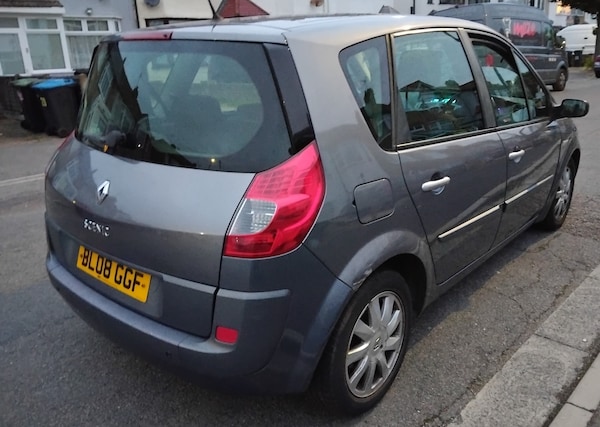 Used Renault Scenic 2008 for sale - 75987824: Photo 2