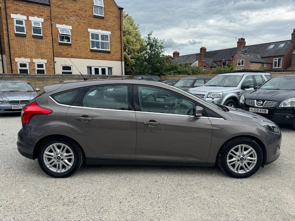 Used Ford Focus 2012 for sale - 71638551: Photo 3
