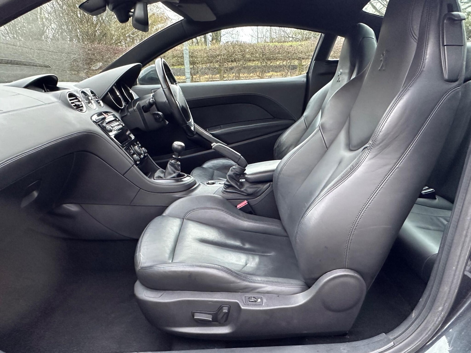 Used Peugeot RCZ 2012 for sale - 76942449: Photo 12