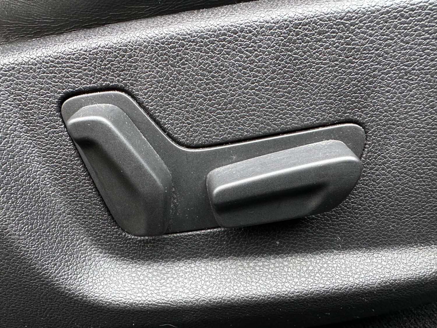 Used Peugeot RCZ 2012 for sale - 76942449: Photo 21