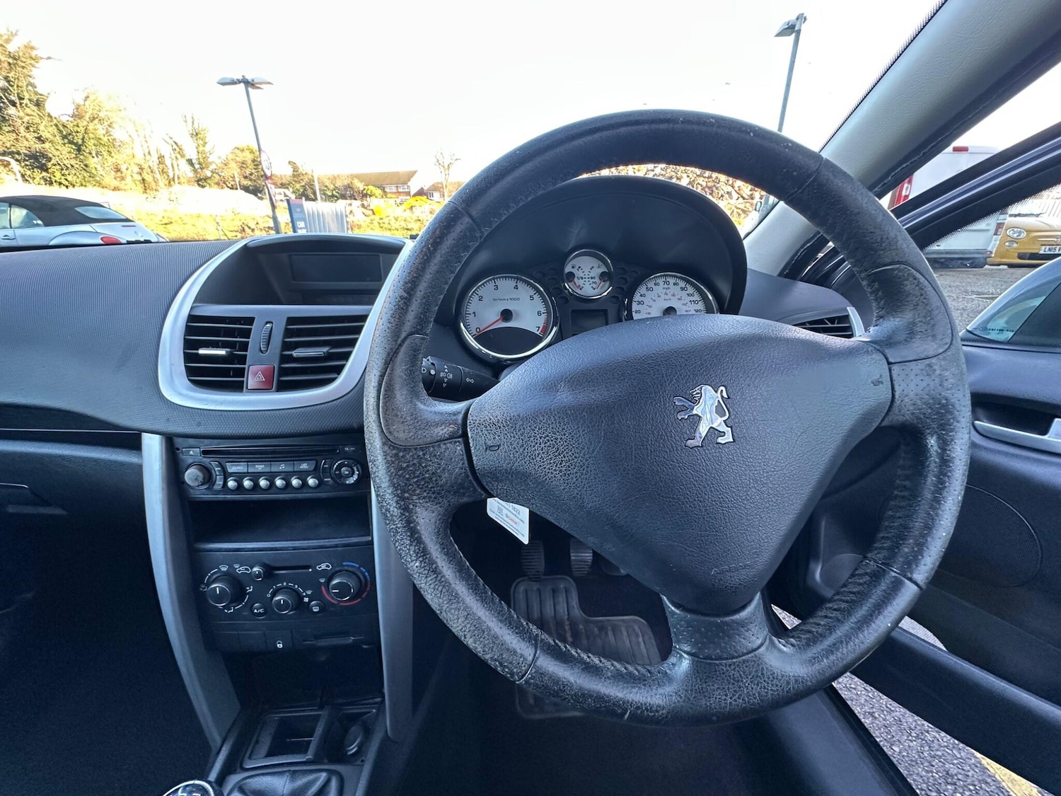 Used Peugeot 207 2011 for sale - 77097861: Photo 11