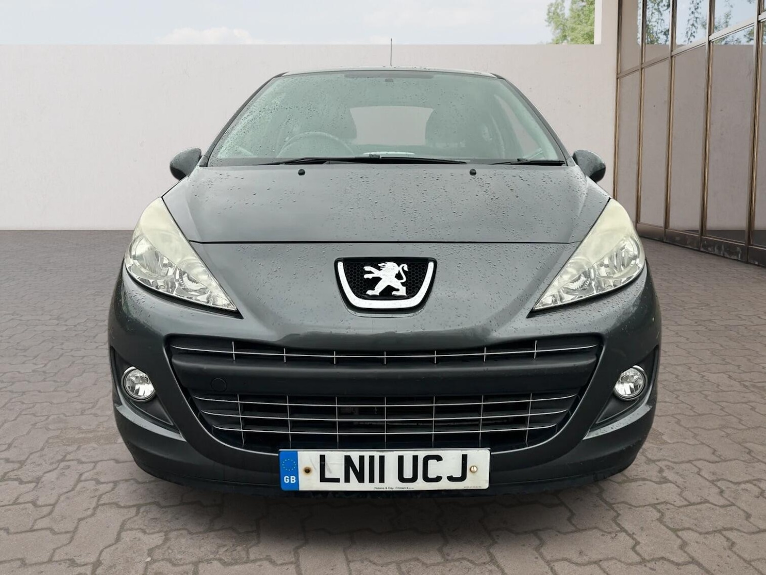 Used Peugeot 207 2011 for sale - 77097861: Photo 2