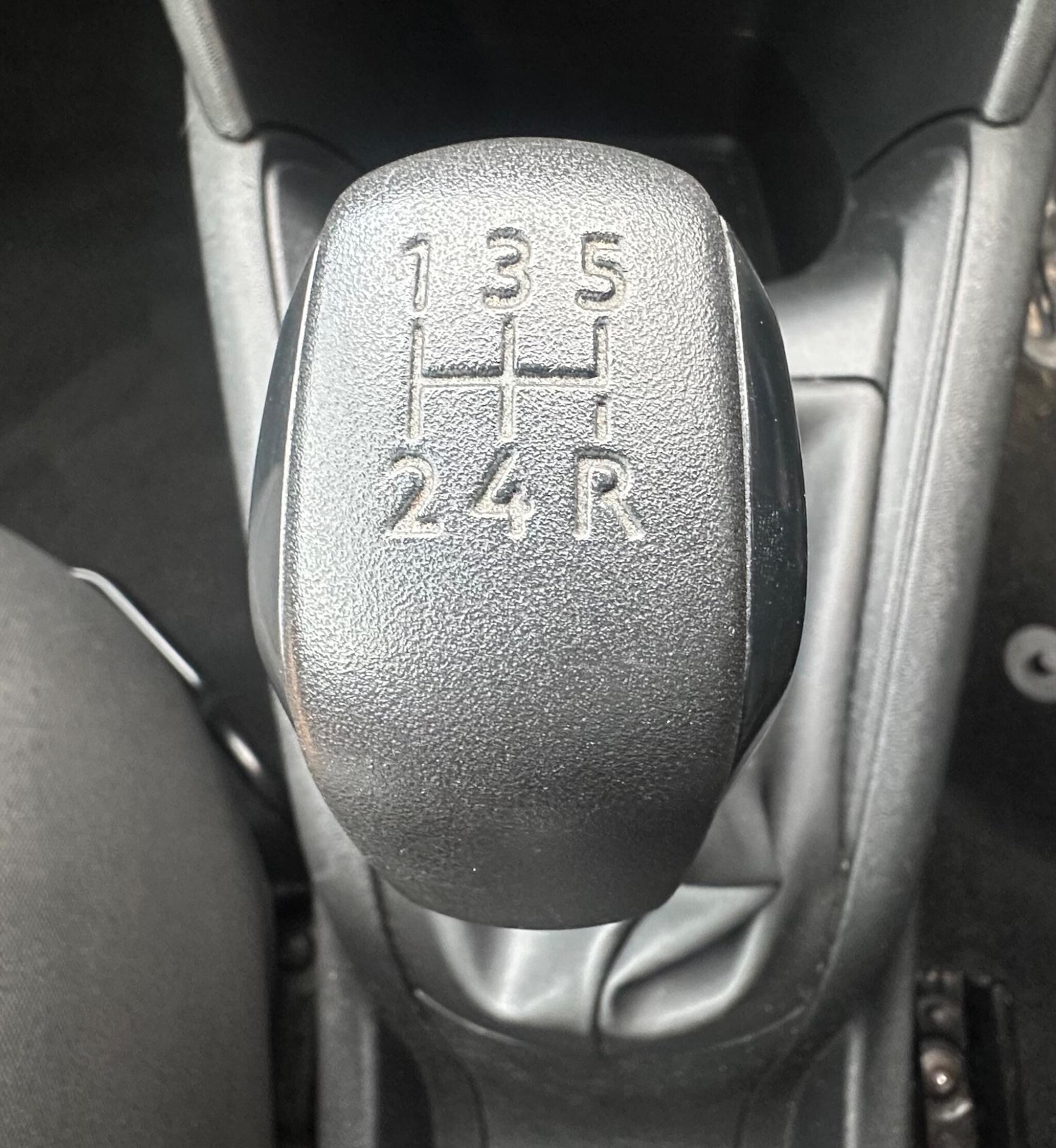 Used Peugeot 208 2013 for sale - 77550061: Photo 12