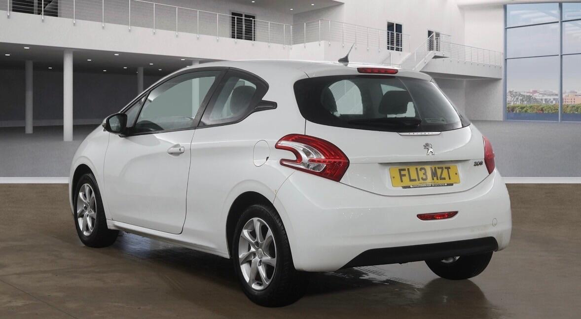 Used Peugeot 208 2013 for sale - 77550061: Photo 4