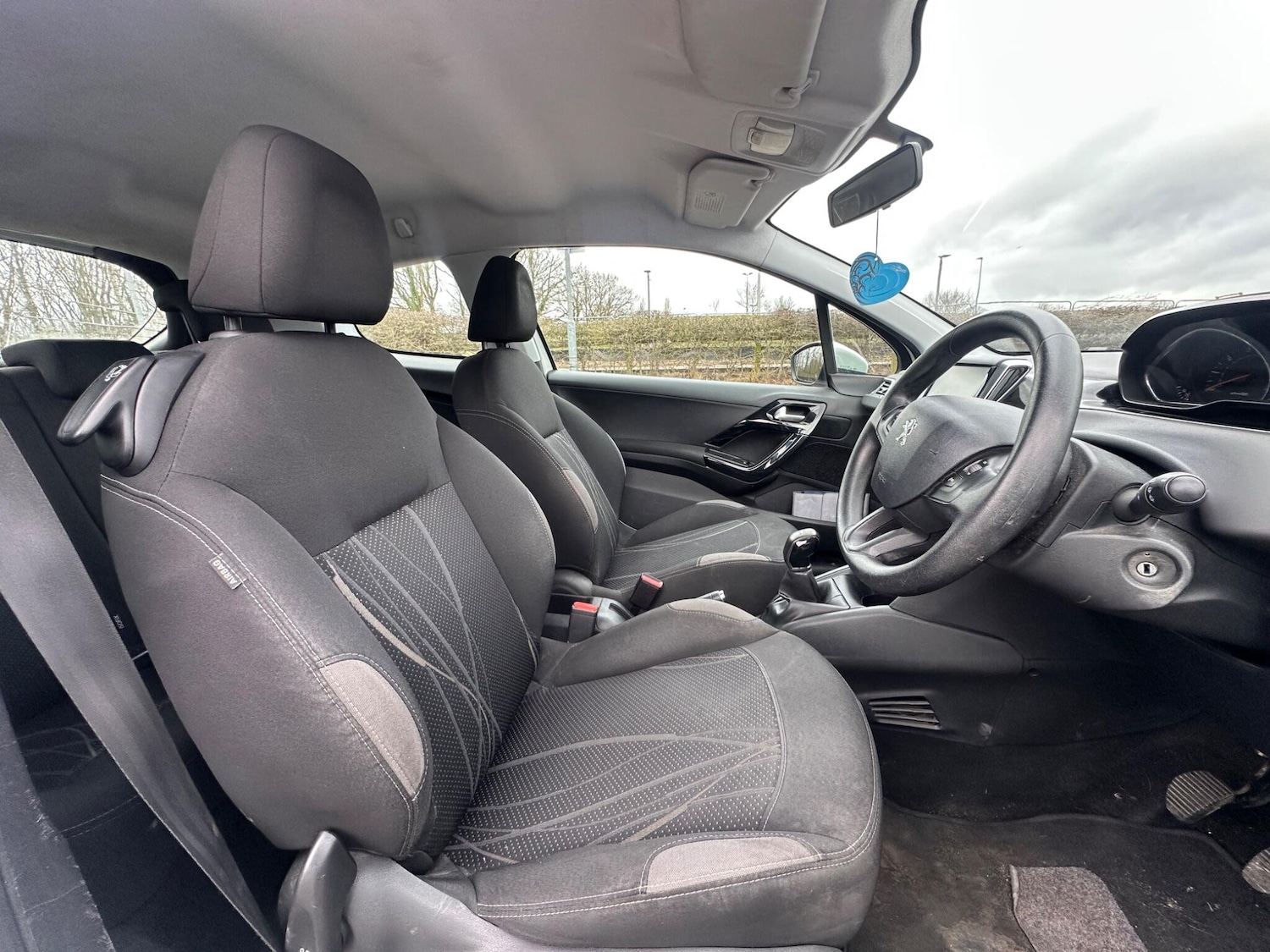 Used Peugeot 208 2013 for sale - 77550061: Photo 9