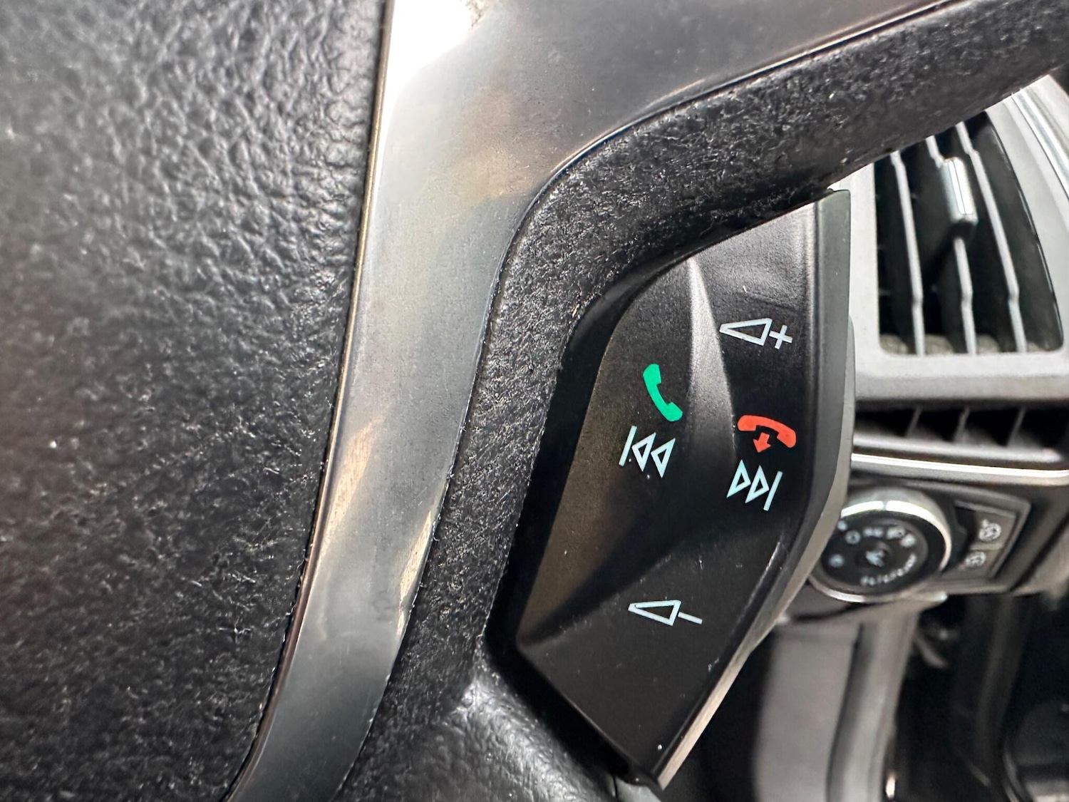 Used Ford Focus 2011 for sale - 76645896: Photo 13