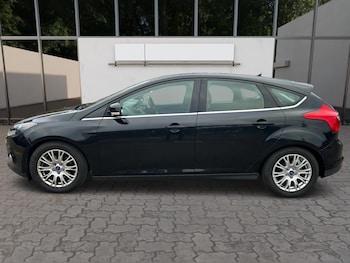 Used Ford Focus 2011 for sale - 76645896: Photo