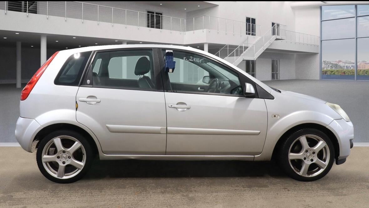 Used Ford Fiesta for sale - 76440424: Photo 6