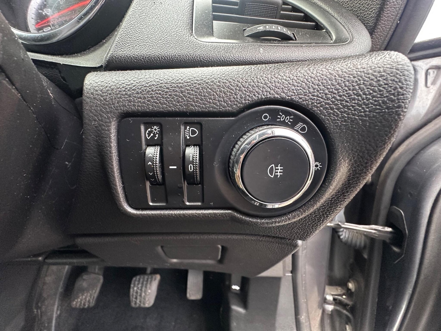 Used Vauxhall Astra 2010 for sale - 76688814: Photo 15