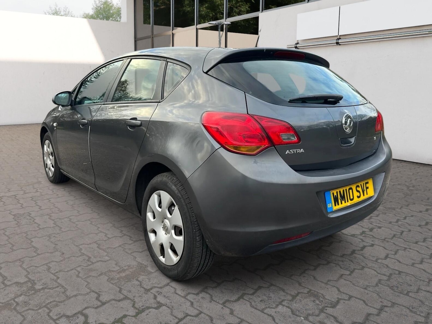 Used Vauxhall Astra 2010 for sale - 76688814: Photo 5