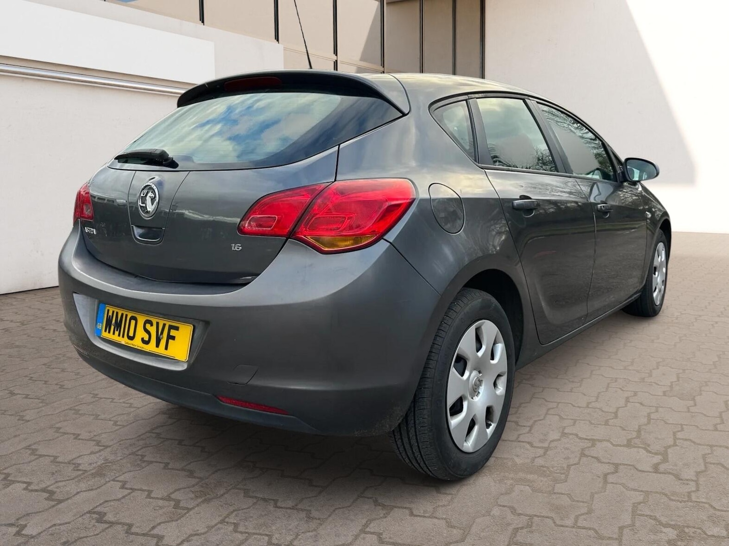 Used Vauxhall Astra 2010 for sale - 76688814: Photo 7