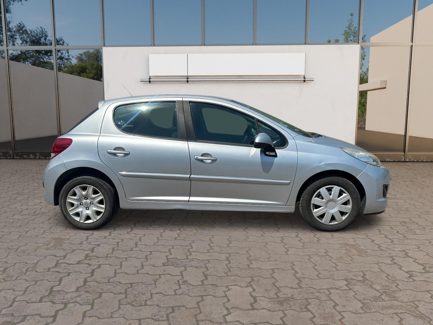 Used Peugeot 207 2012 for sale - 76370481: Photo 8