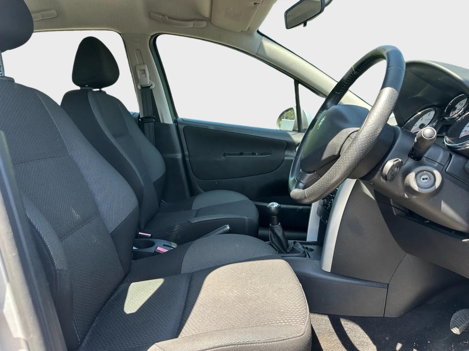 Used Peugeot 207 2012 for sale - 76370481: Photo 9