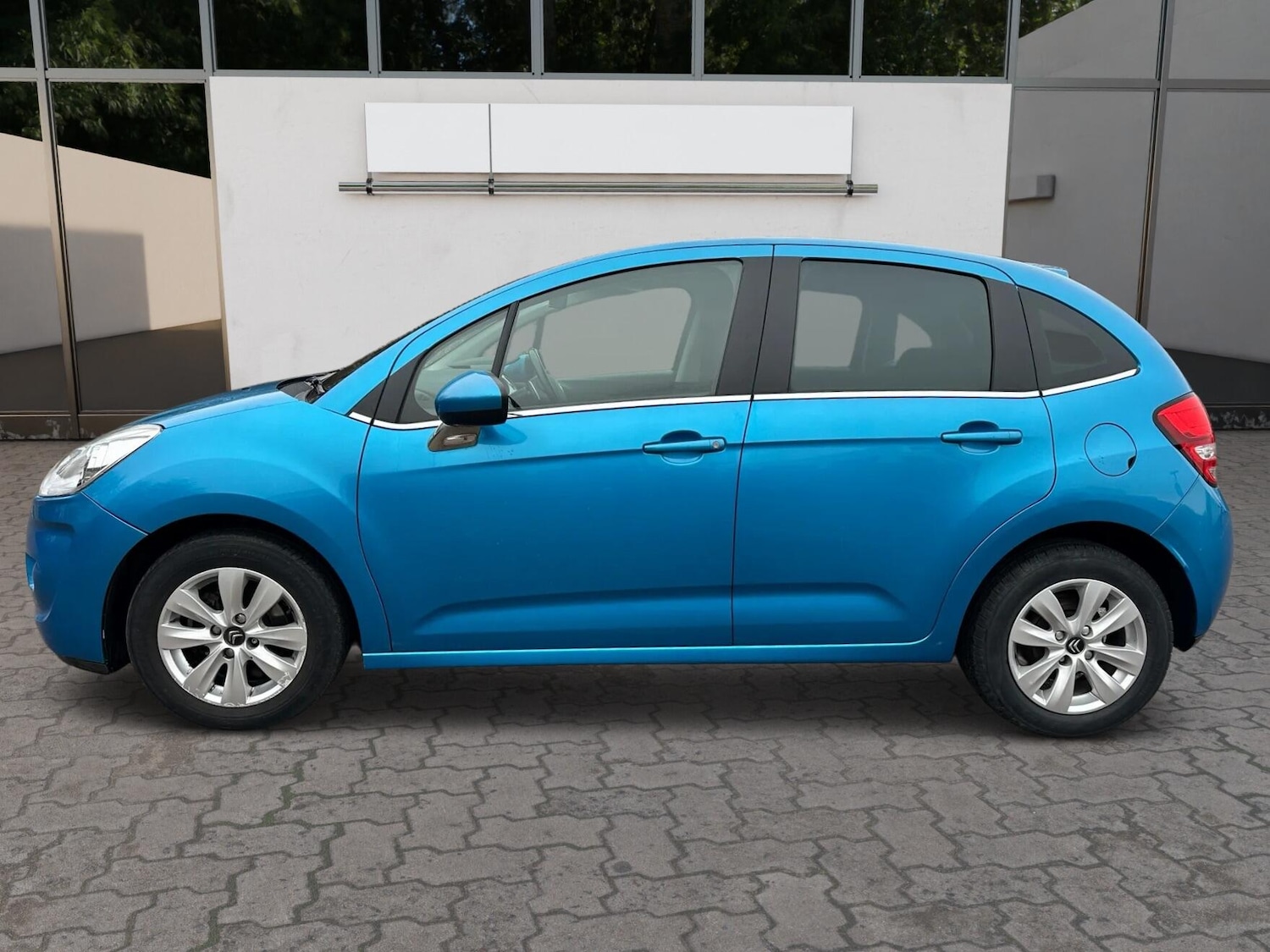 Used Citroen C3 2011 for sale - 77098145: Photo 4