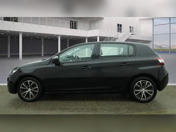 Used Peugeot 308 2015 for sale - 78086880: Photo