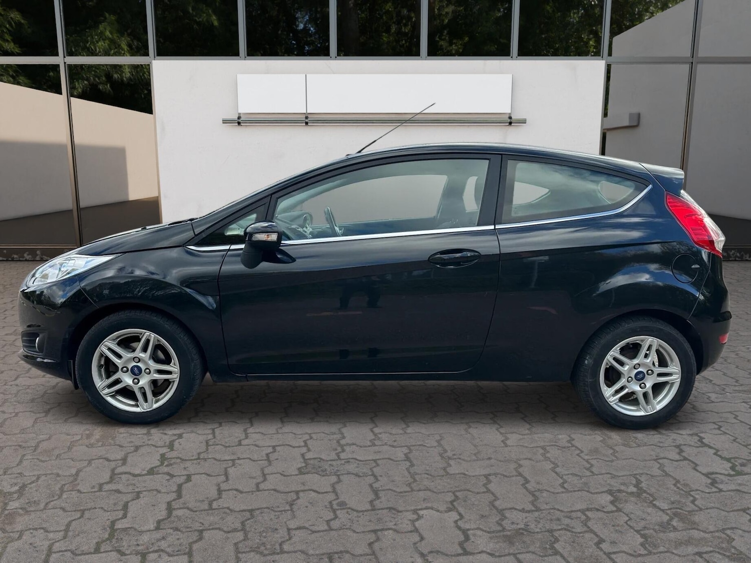 Used Ford Fiesta 2013 for sale - 77097361: Photo 5