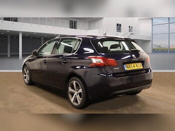 Used Peugeot 308 2014 for sale - 77671212: Photo
