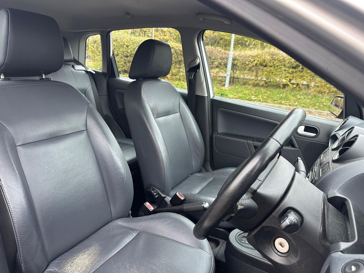 Used Ford Fiesta 2006 for sale - 76422627: Photo 8