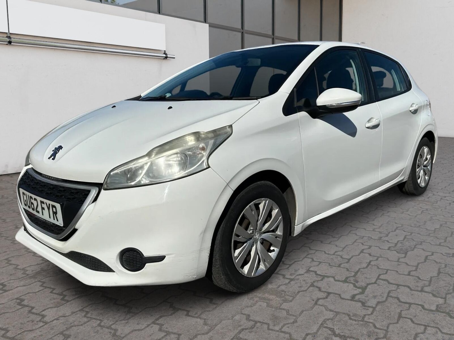 Used Peugeot 208 2013 for sale - 78035084: Photo 3