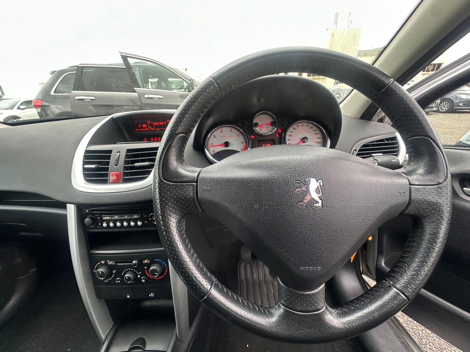 Used Peugeot 207 2012 for sale - 77647163: Photo 11