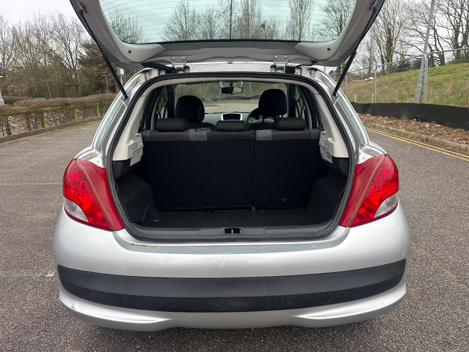 Used Peugeot 207 2012 for sale - 77647163: Photo 12