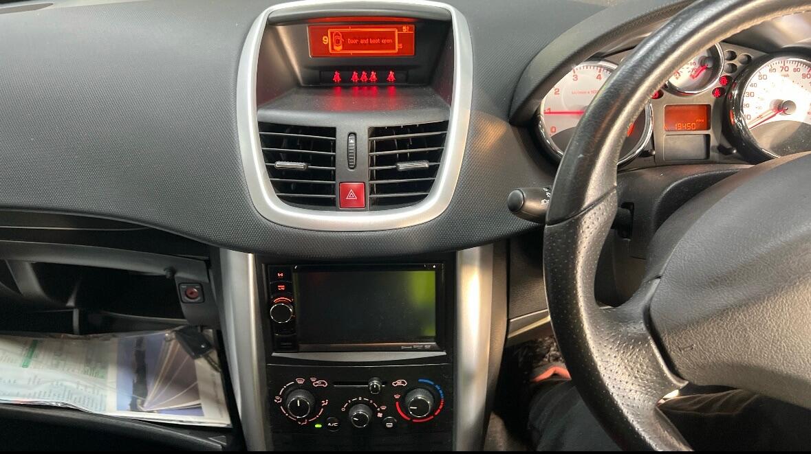 Used Peugeot 207 2012 for sale - 76823843: Photo 9