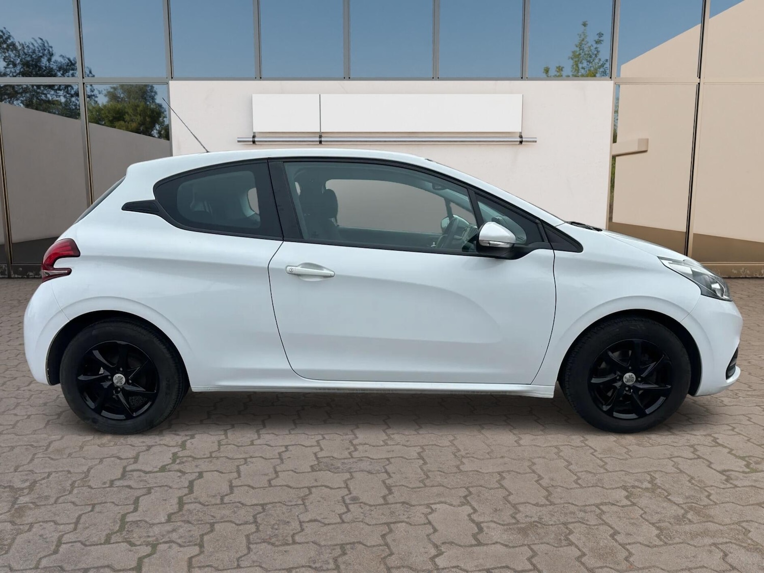 Used Peugeot 208 for sale - 77753816: Photo 8