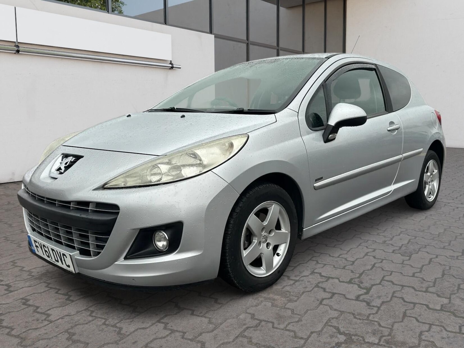 Used Peugeot 207 2011 for sale - 77097354: Photo 3