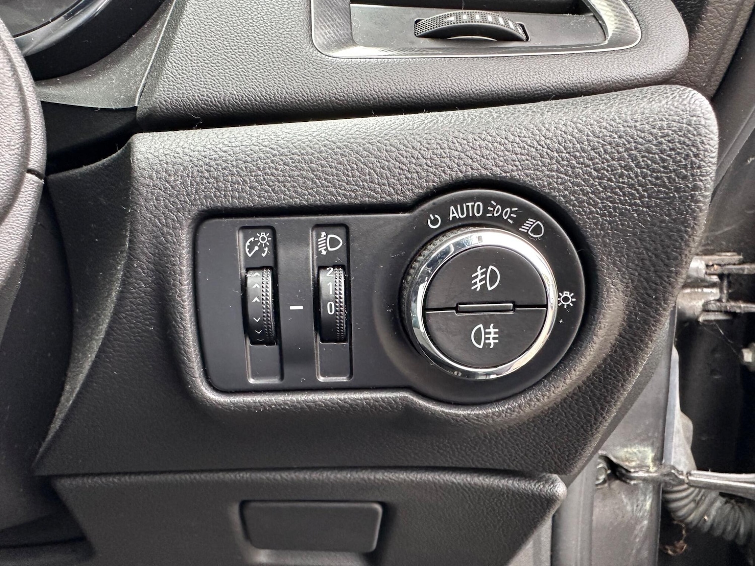 Used Vauxhall Astra 2012 for sale - 76371286: Photo 18