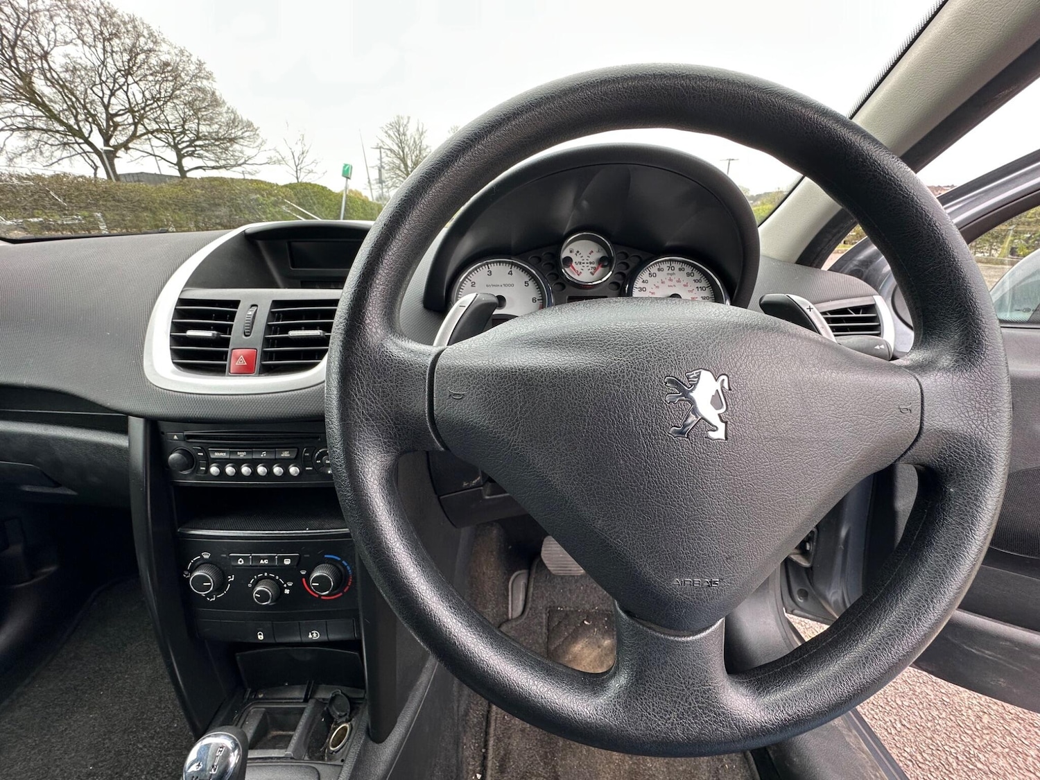 Used Peugeot 207 2010 for sale - 78058451: Photo 10