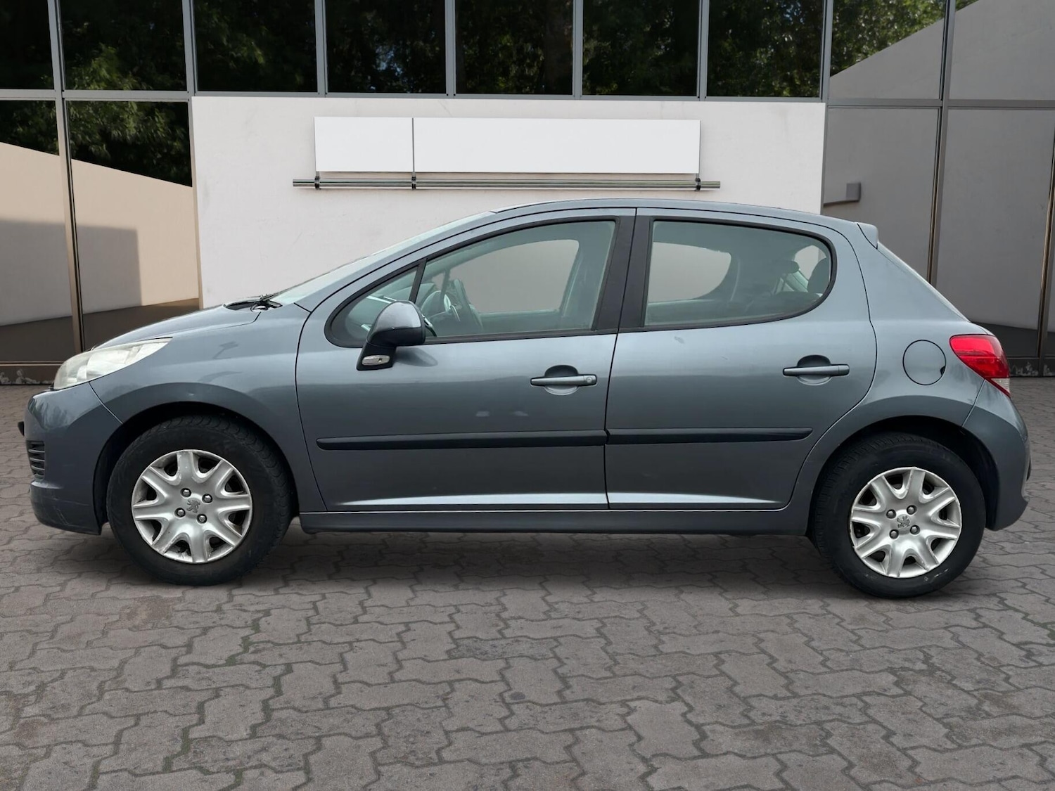 Used Peugeot 207 2010 for sale - 78058451: Photo 4