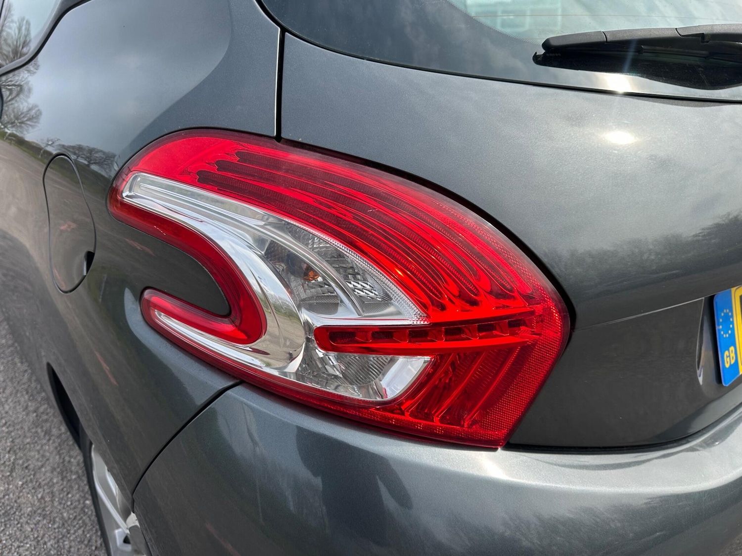 Used Peugeot 208 2012 for sale - 77977726: Photo 18