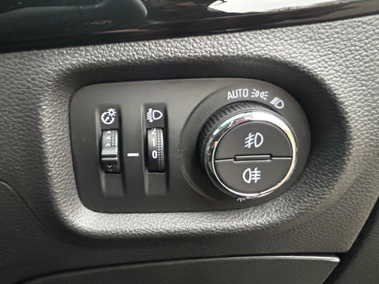 Used Vauxhall Astra 2016 for sale - 77097949: Photo 18